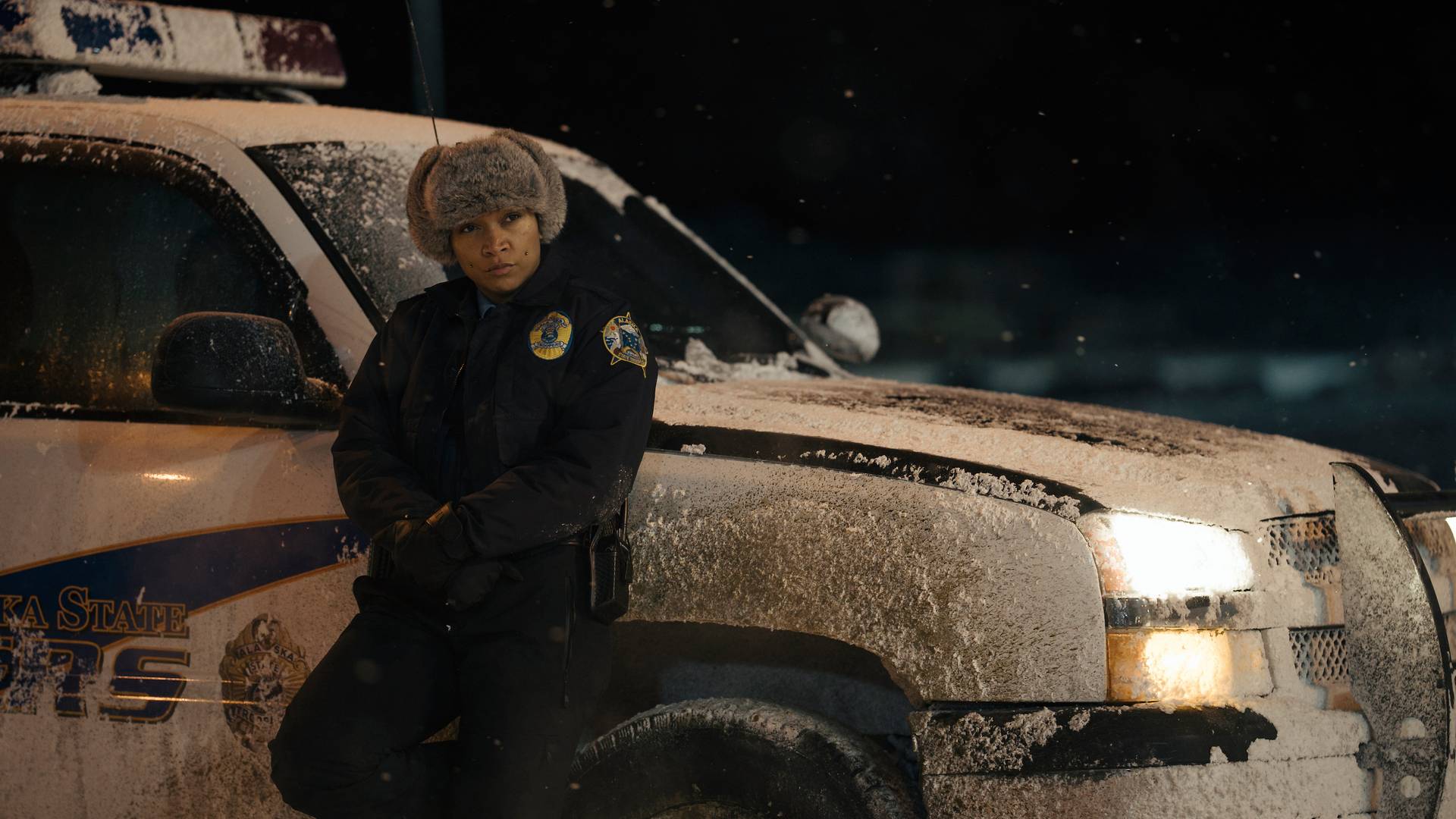 Kali Reis jako Evangeline Navarro w „Detektywie: Kraj nocy”.